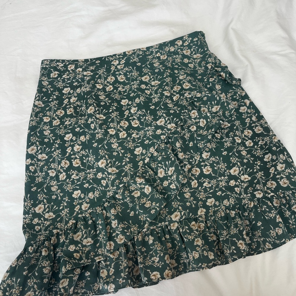 Nasty Gal Floral Ruffle Skirt in Green and Cream